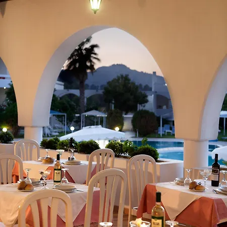 Niriides Hotel 4*